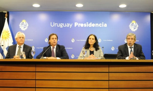 Lacalle Pou: para sostener el plebiscito habrá que «crear impuestos, recortar prestaciones o presupuestos»