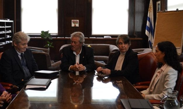 Maldonado: Firmaron contrato por agua potable y saneamiento