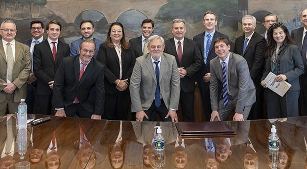 Ingreso de Chevron al Área OFF-1 de Ancap