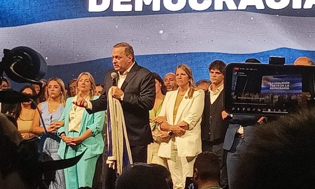 Delgado reconoció la derrota y felicitó a Orsi