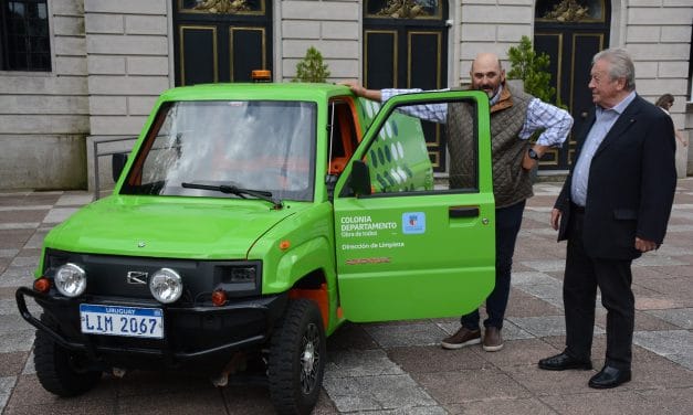 Colonia presentó vehículo eléctrico para recolección de residuos
