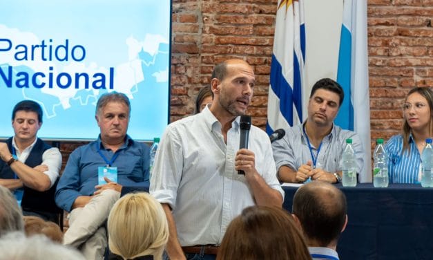 Lema proclamado candidato por la Coalición Republicana