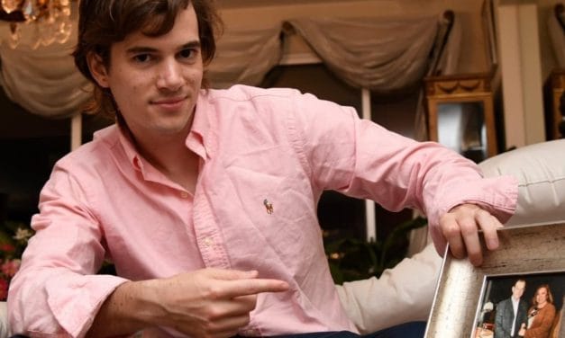 Hijo de Manini Ríos e Irene Moreira envuelto en estafa