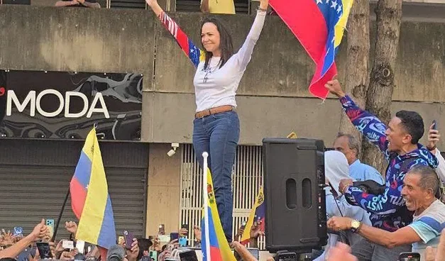 Detienen a Corina Machado tras encabezar manifestación en Caracas