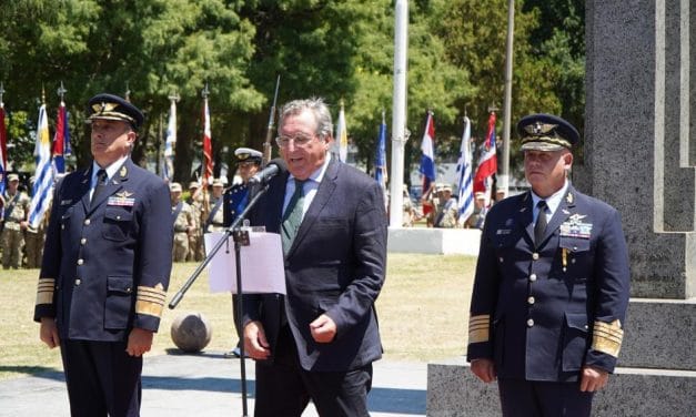 Asume nuevo comandante en jefe en la FAU: la nominación fue acordada con las autoridades entrantes
