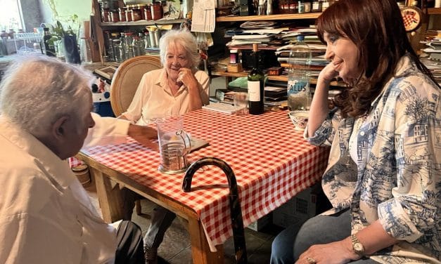 Cristina Kirchner visitó a Mujica en su chacra