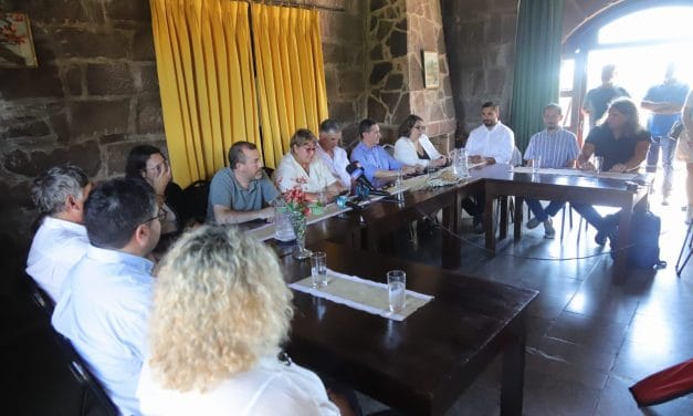 Lazo presentó el equipo del Ministerio de Defensa