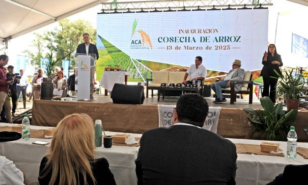 Orsi participó de la inauguración de la cosecha de arroz