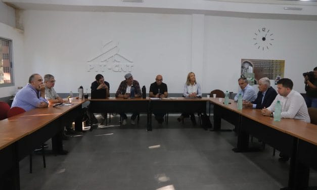 PIT-CNT recibió en su sede a la Confederación Gremial Empresarial
