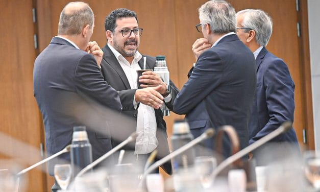 A Alejandro Sánchez le extirparon pólipo benigno de faringe