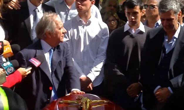 Con honores de Estado, despidieron a Juan Andrés Ramírez