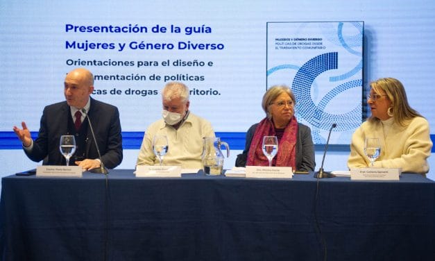 «Mujeres y género diverso. Políticas de drogas desde el tratamiento comunitario»