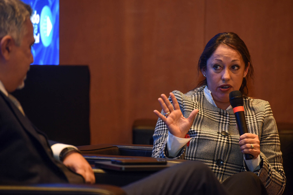 Ministra Cardona: “Uruguay debe pensar sus telecomunicaciones en clave de derechos”