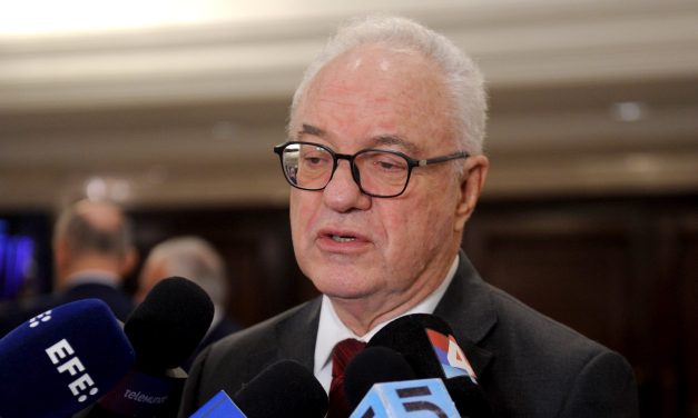 Canciller Lubetkin aseguró que ningún país ha rechazado el pasaporte uruguayo