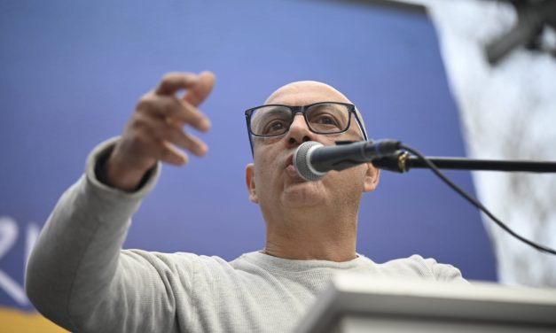 Marcelo Abdala: “La razón de ser del movimiento obrero es la defensa del interés de los trabajadores”