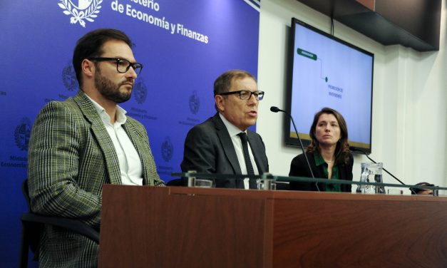  Oddone anunció medidas para promover inversiones