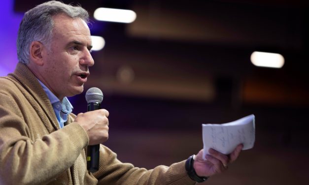 Orsi propone pensar en “territorios inteligentes” y no solo en “ciudades inteligentes”