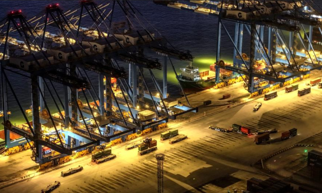 Corredor comercial de carga de China superará el millón de TEU en 2025