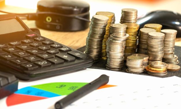 El gobierno está en la encrucijada de controlar el gasto y no desacelerar la economía