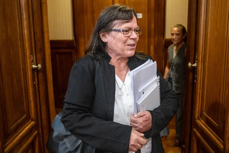 Investigan atentado a balazos contra Mónica Ferrero
