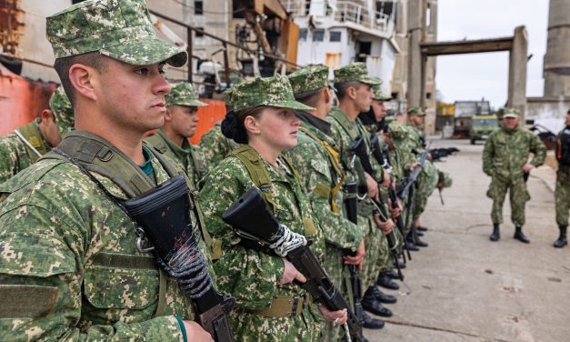 Lazo: «Un intercambio académico» sobre marines de EE.UU en nuestro país
