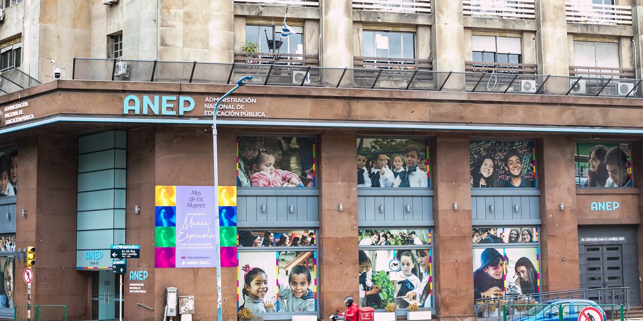 ANEP redefine materias y carga horaria en la nueva revisión curricular