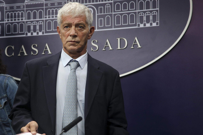 Milei sufre la baja de otro ministro a 72 horas de las elecciones