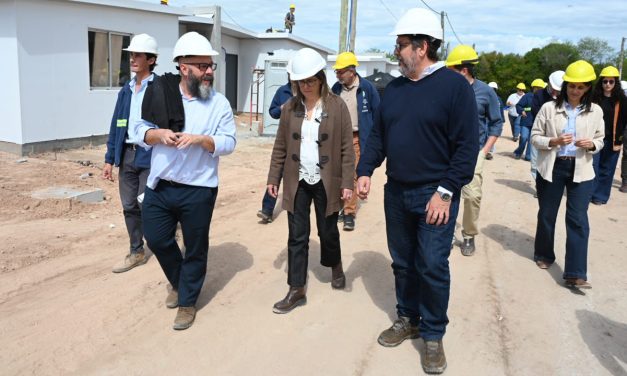  Viviendas para jefas de hogar, niños y adolescentes