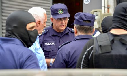 Descubren un túnel y frustran un millonario robo a banco en Ciudad Vieja: hay diez detenidos