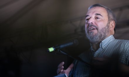 “Tenemos que trabajar para que empiecen lo antes posible”: Bergara defendió el proyecto de transporte metropolitano