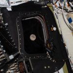 Artemis II se acerca a la Luna mientras Trump sugiere recortes en el presupuesto de la NASA