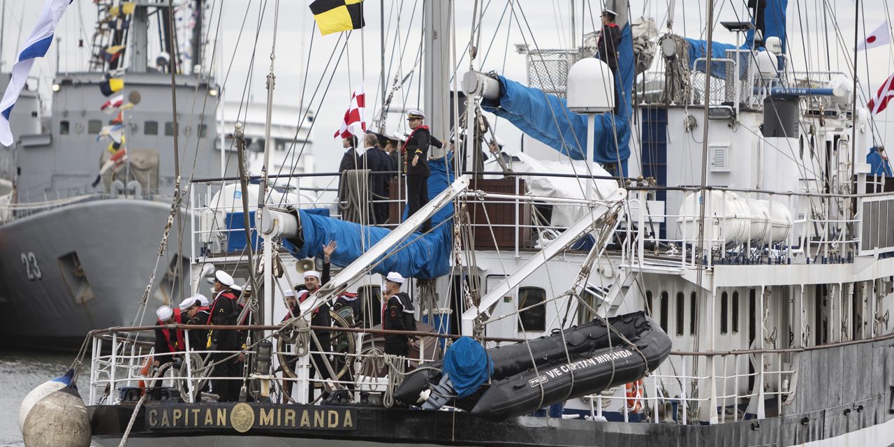 Con 81 tripulantes, el Capitán Miranda comenzó una nueva travesía de formación naval