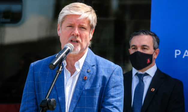 Cese de Curbelo en el Hemocentro de Maldonado genera repercusiones políticas y cuestionamientos