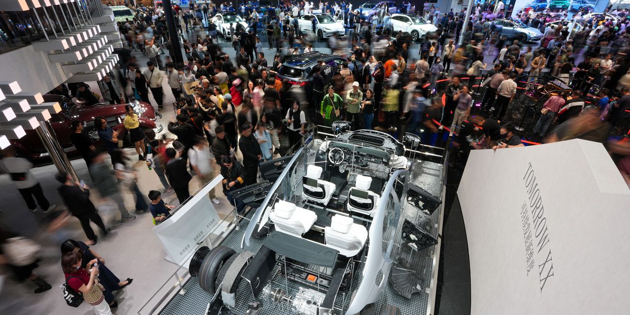 Alemania y China crean alianza que redefinirá la industria automotriz