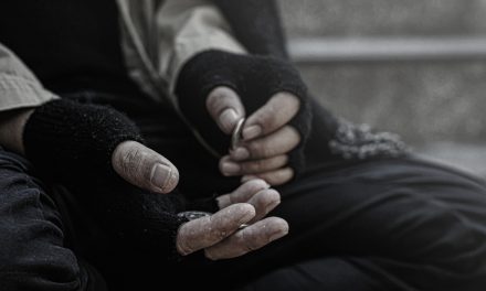 Invierno y abandono: la tragedia anunciada de la calle