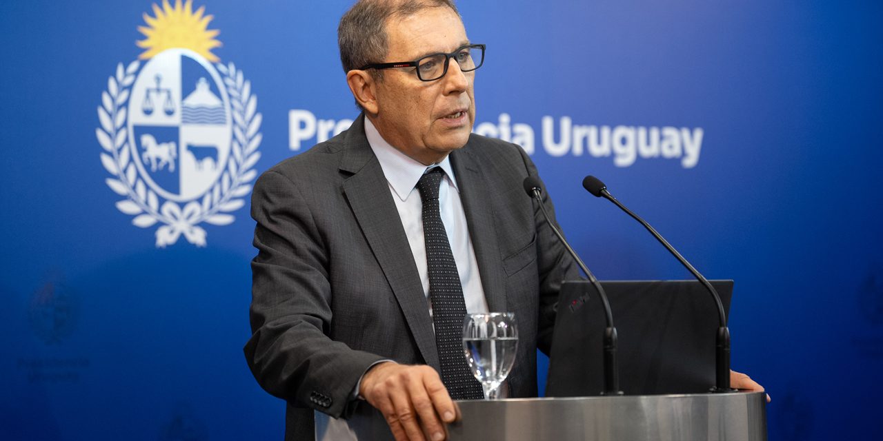 Oddone ratificó que no habrá cambios tributarios y priorizó infancia, seguridad y personas en situación de calle en la Rendición de Cuentas