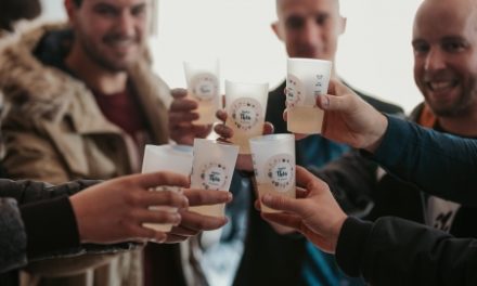 Impulsan iniciativa para regular el uso de vasos reutilizables en espectáculos públicos