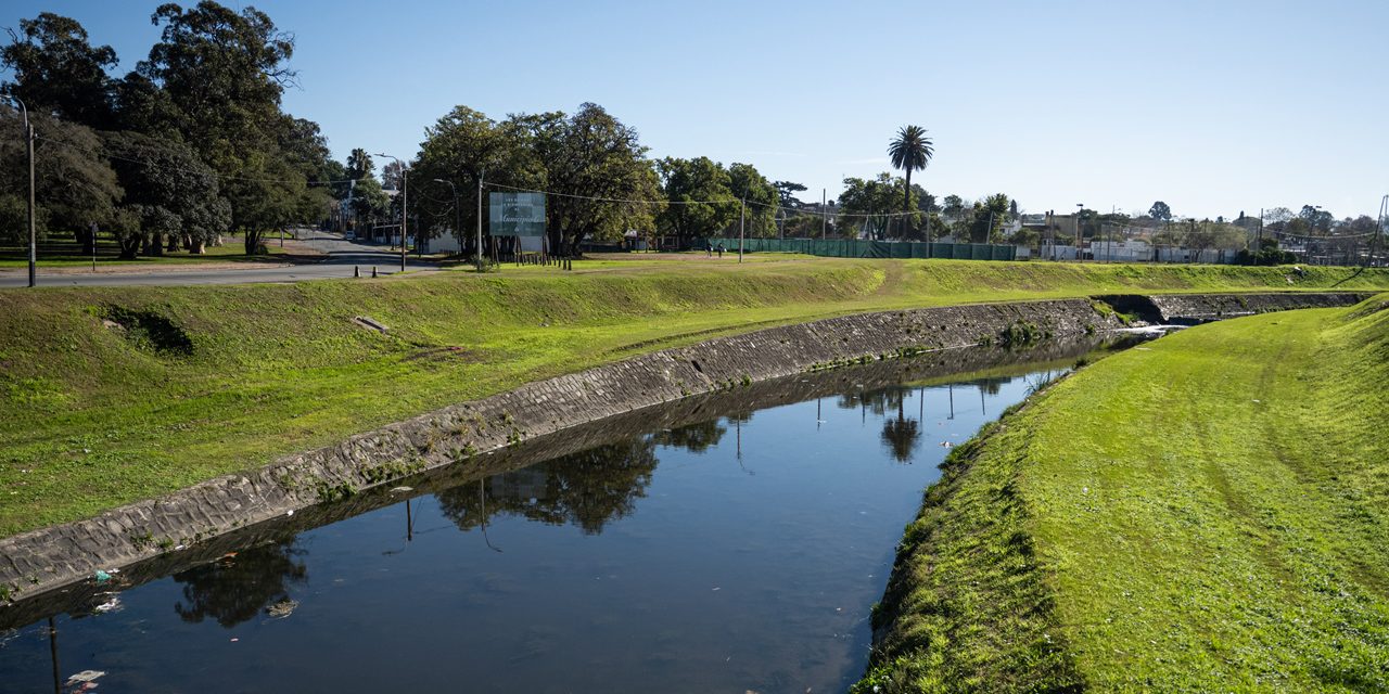 La Intendencia de Montevideo impulsa plan para recuperar el arroyo Miguelete