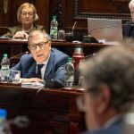Oposición advirtió sobre una economía “muy preocupante” y el oficialismo respaldó la gestión de Oddone