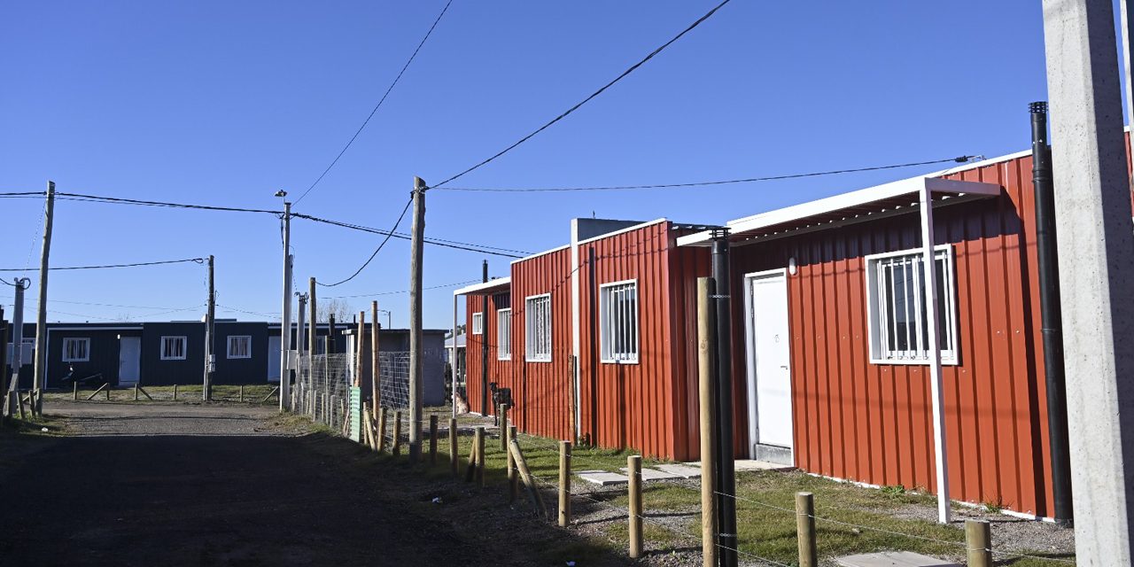 Durazno: MVOT e Intendencia relocalizaron a 49 familias en nuevo proyecto habitacional