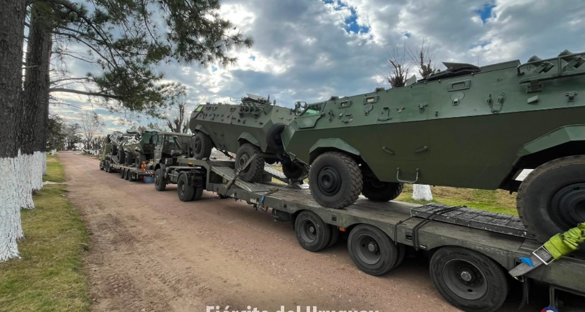 Policías comienzan a capacitarse para conducir tanquetas militares que patrullarán barrios violentos