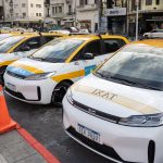 La IM abre llamado para 50 nuevos permisos de taxis eléctricos