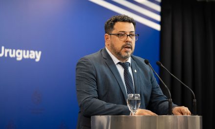 “Pierde el Uruguay”: Sánchez advierte que sin Rendición de Cuentas se pierden 300 policías y ayuda a la infancia
