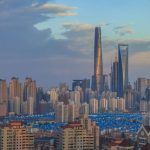 China abre a consulta pública nuevas reglas para inversión en el exterior tras superar los US$ 86.000 millones de dólares en 2026