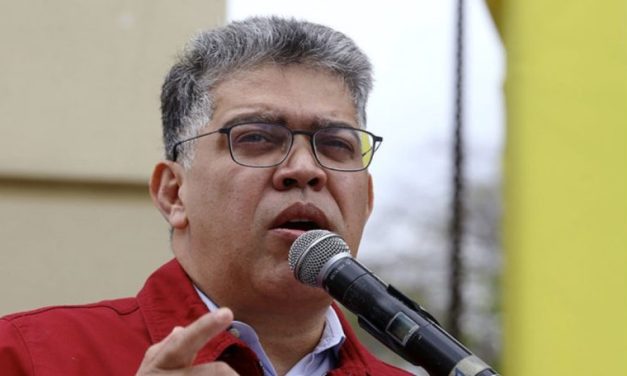 Elías Jaua exvicepresidente de Venezuela en Uruguay