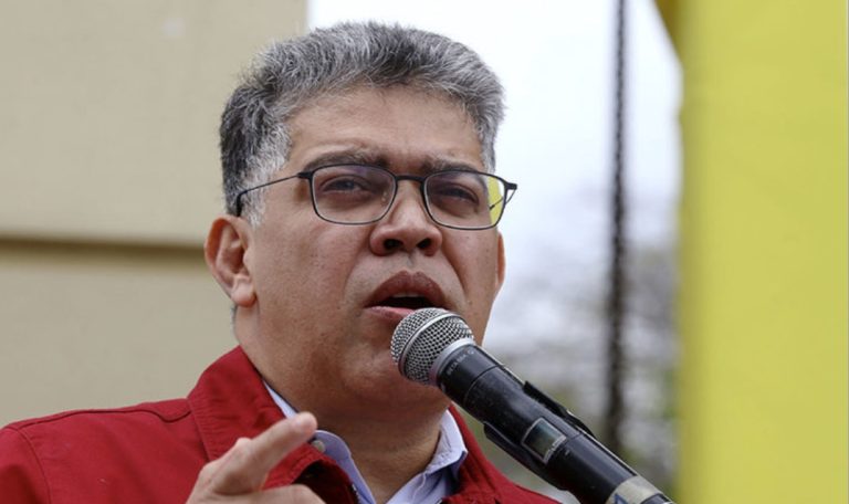 Elías Jaua exvicepresidente de Venezuela en Uruguay