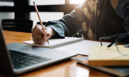 El estrés también enferma a nuestros estudiantes: el Gobierno sigue sin un plan